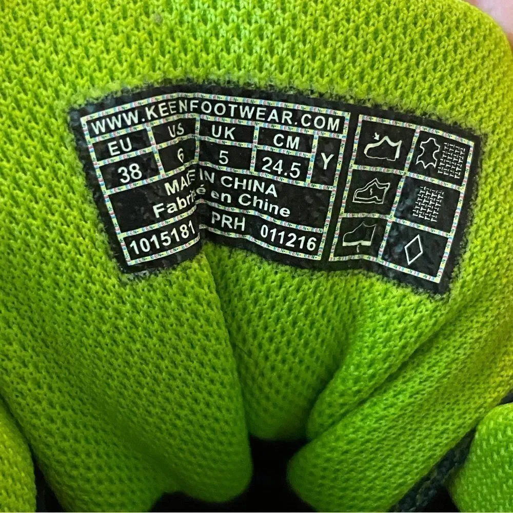 Keen Waterproof Hiking Athletic Boots Youth ' Gray and Lime Sneakers Sz 6US